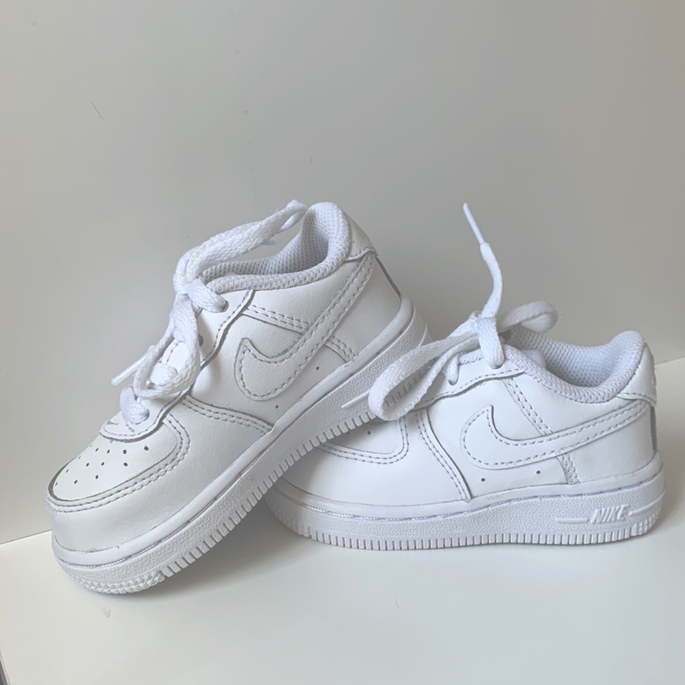 Size 5C- Toddler Nike Force 1